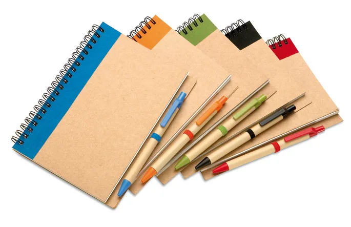 Kartonnen notitieboek met balpen