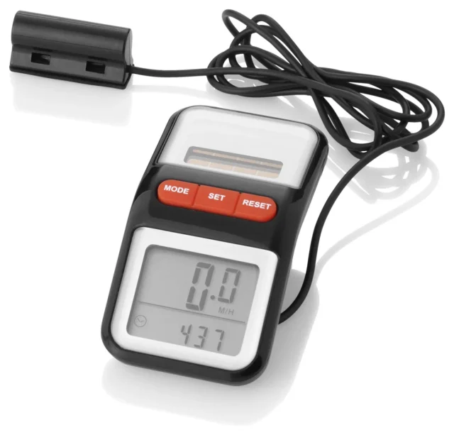 Compacte fietscomputer met zonnepaneel en display