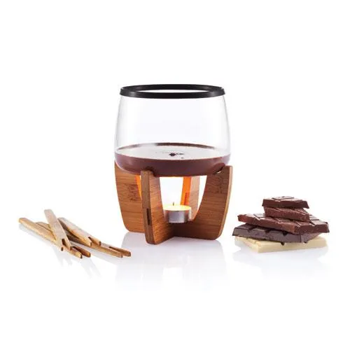 Chocolade fondueset met glazen bowl op bamboe voet en prikkers