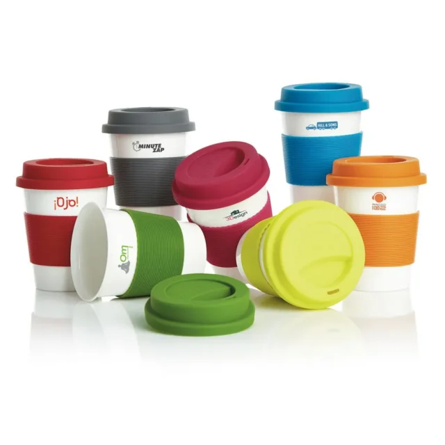 Witte PLA koffiebeker met gekleurde siliconen grip en deksel