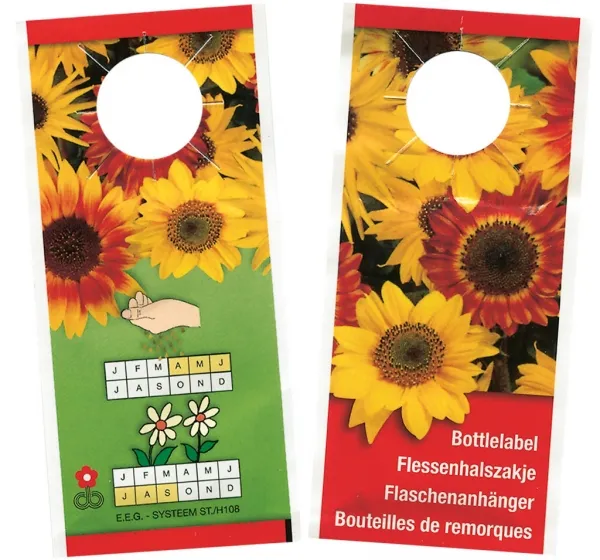 Bedrukte zaadzakjes om de hals van een fles