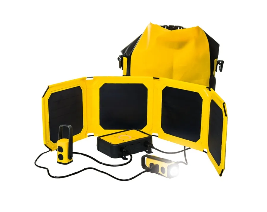 WakaWaka Base 10 met opvouwbaar zonnepaneel, batterij en twee LED-lampjes