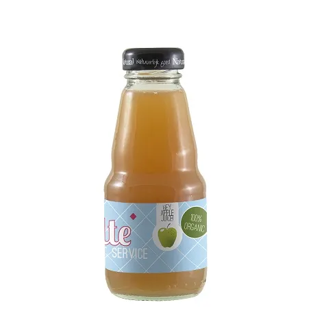 Glazen flesje biologisch appelsap met zwarte dop en bedrukt etiket