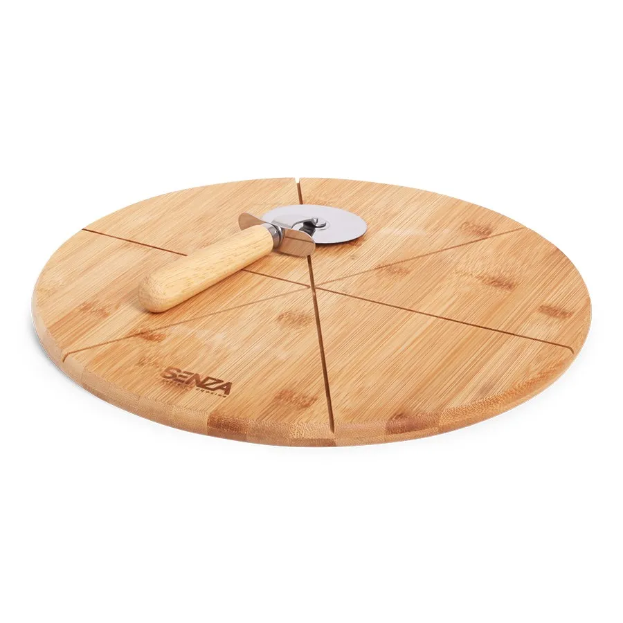 Bamboe pizzabord met pizzasnijder