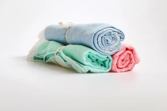 Opgevouwen SeaTowel handdoek van gerecycled materiaal