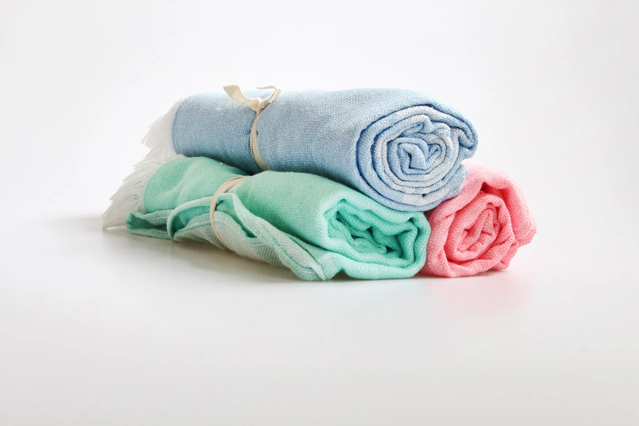 Opgevouwen SeaTowel handdoek van gerecycled materiaal