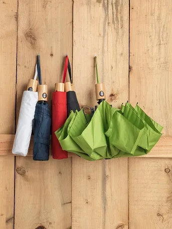 Opvouwbare paraplu met houten handvat