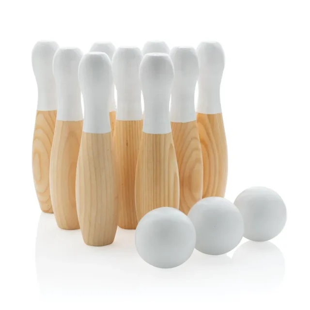 Houten skittles kegelset met pinnen en ballen