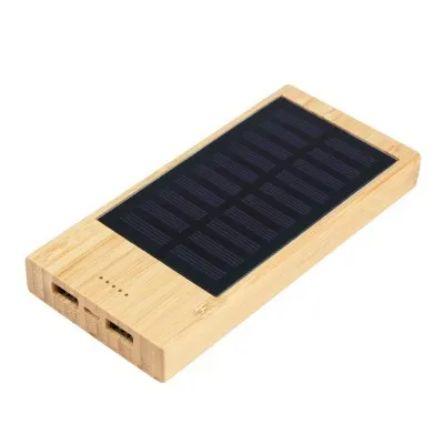 Powerbank van bamboe met zonnepaneel