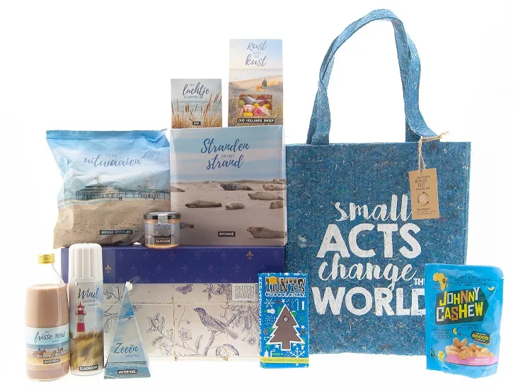 Blauw kerstpakket met viltentas, opbergbox en foodproducten